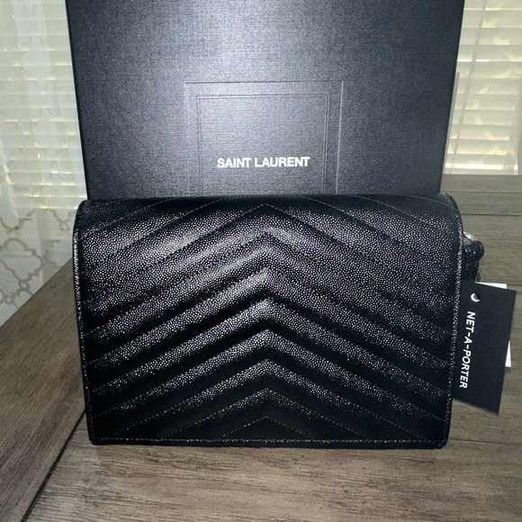 NWT Yves Saint Laurent Cassandra Monogram Matelasse Quilted Leather Clutch Black - Picture 4 of 7